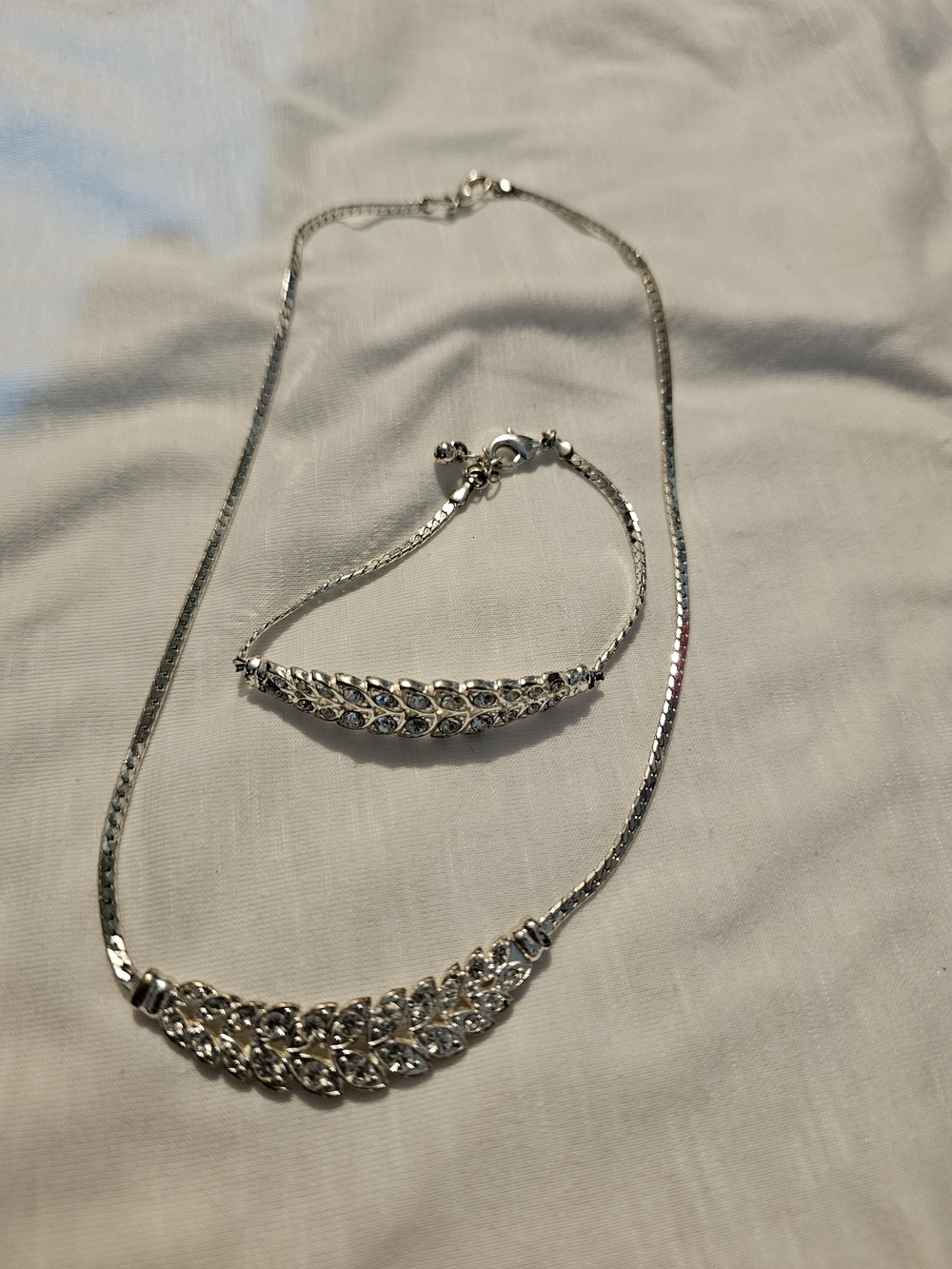 Vintage Avon Silver Crystal Leaf Necklace and Bracelet Set